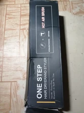 Cepillo que seca y volumiza el pelo de un solo paso, el cepillo produce aire caliente y puede alisar y arizar el pelo