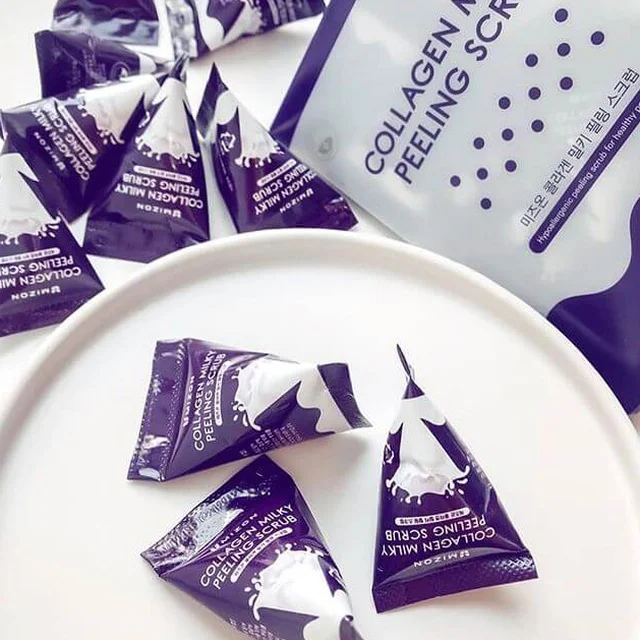 Скраб для лица с коллагеном Mizon Collagen Milky Peeling Scrub |