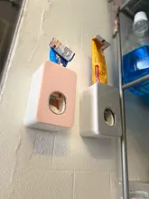 Y-kelin-exprimidor de pasta de dientes automático, dispensador de pasta dental para colgar en la pared, sin perforaciones, 4 colores, novedad de 2021