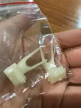 Pet-Supplies Fruit-Fork Food-Holder Birds Parrots Feeding-On-Cage Plastic 2pcs