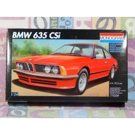

BMW 635 CSI mounting KIT model for assembling vehicle in miniature Vintage automobile collection at 1:24 scale
