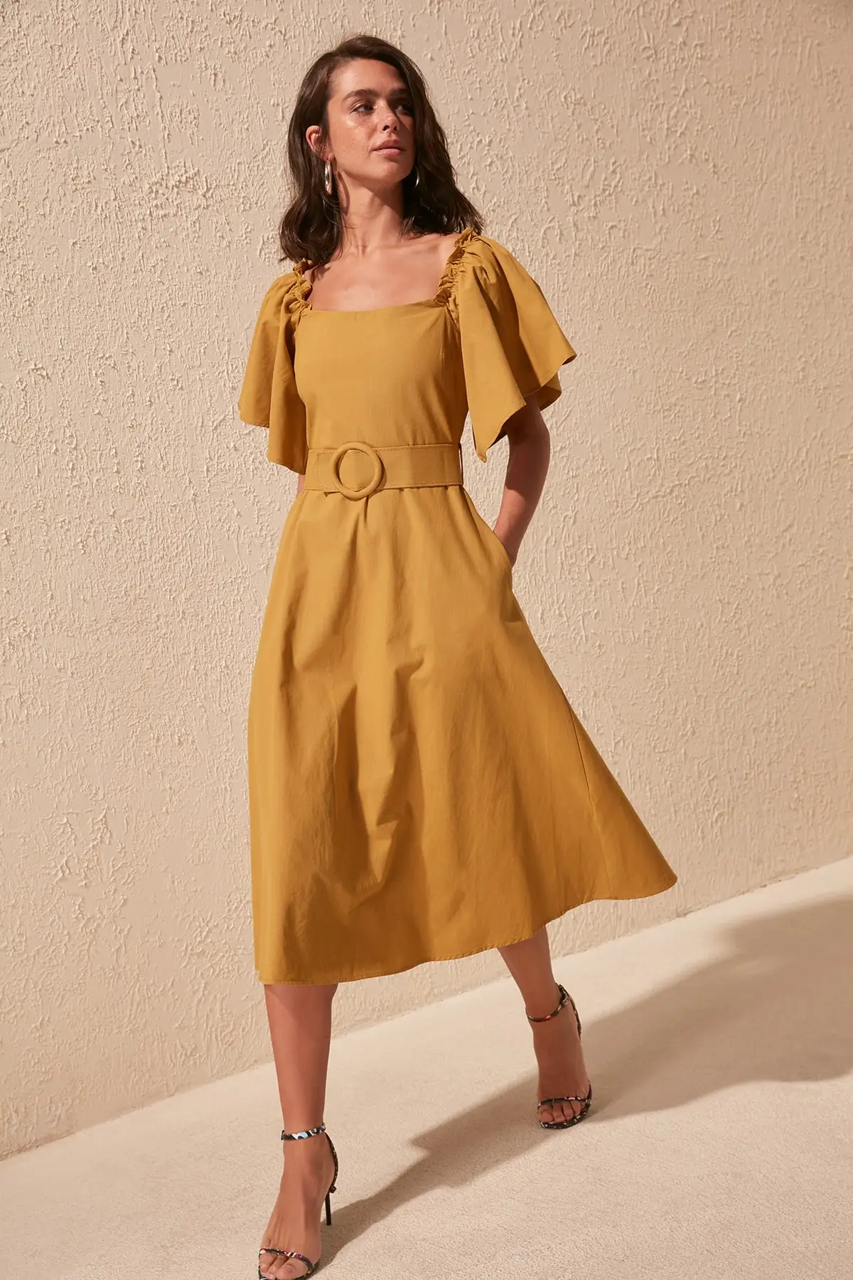 

Trendyol Arched Dress TWOSS20EL1070