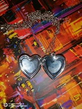 Collar que brilla en la oscuridad para mujer, foto, medallón, corazón fluorescente vintage, colgante, joyería, colgante, regalos