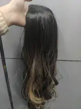 Pequeña LANA sintético Ombre negro marrón de oro con pelucas con reflejos largo ondulado resistente al calor de la parte media Cosplay pelucas para mujeres