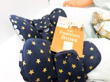 Zapatos medias para bebé recién nacido, botines para primeros pasos, de algodón, cómodos, suaves, antideslizantes, cálidos, para cuna