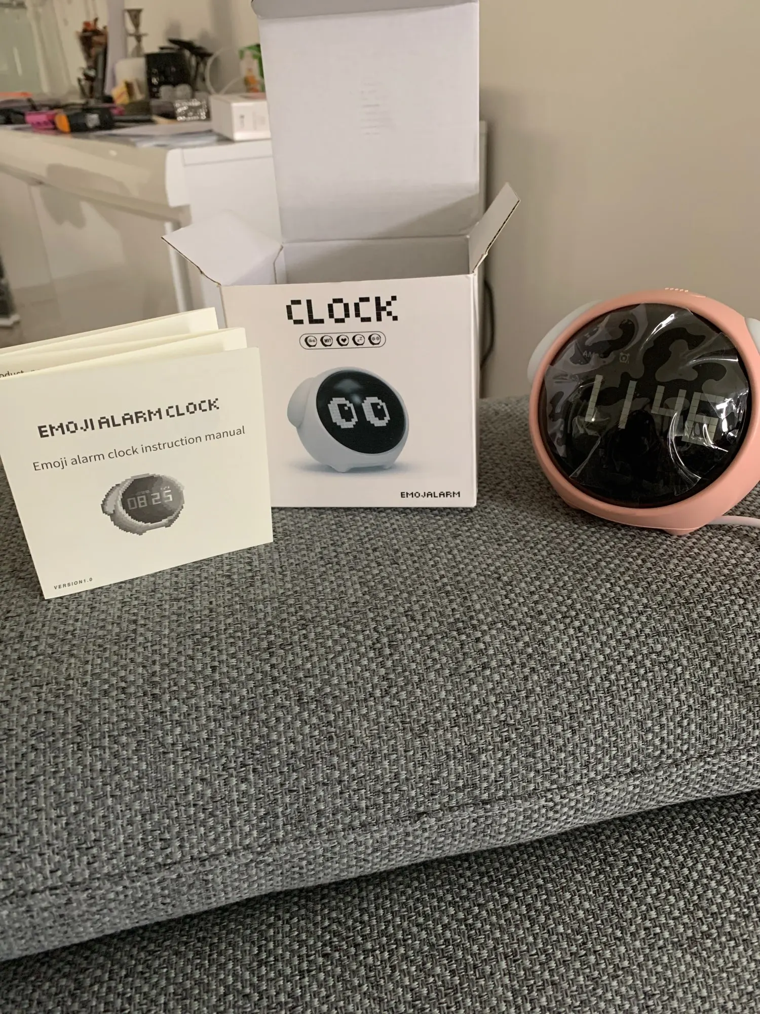 Smart Emoji Alarm Clock Kids' Cute & Expressive Clock Gadsio