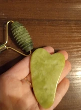 Rodillo de Jade para masaje Facial, masajeador verde de piedra Natural, levantamiento de cuello y cara, herramientas de cuidado de la piel, 2 uds.