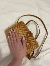 Bolso de mimbre tejido para mujer, mochila pequeña con bandoleras cruzadas de mimbre tejida a mano, perfecto para verano