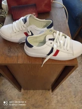 Zapatos blancos de cuero para mujer, zapatillas informales planas de suela blanda, deportivas transpirables, otoño e invierno, 2020