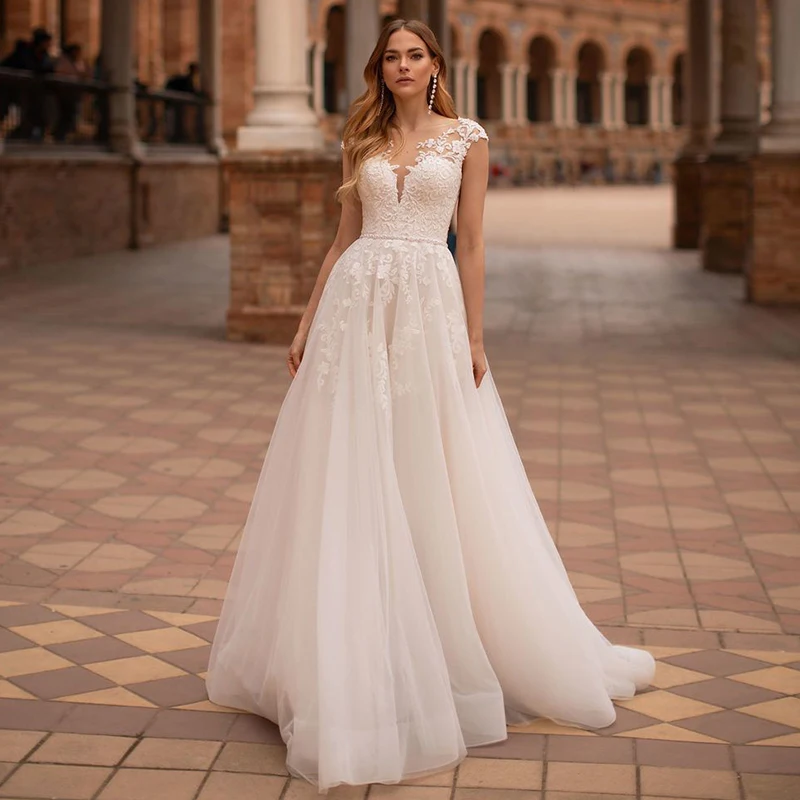

Elegant A-line Tulle Wedding Gowns 2020 Cap Sleeve Lace Appliques Sweep Train Scoop Neck Bridal Dresses Custom Made