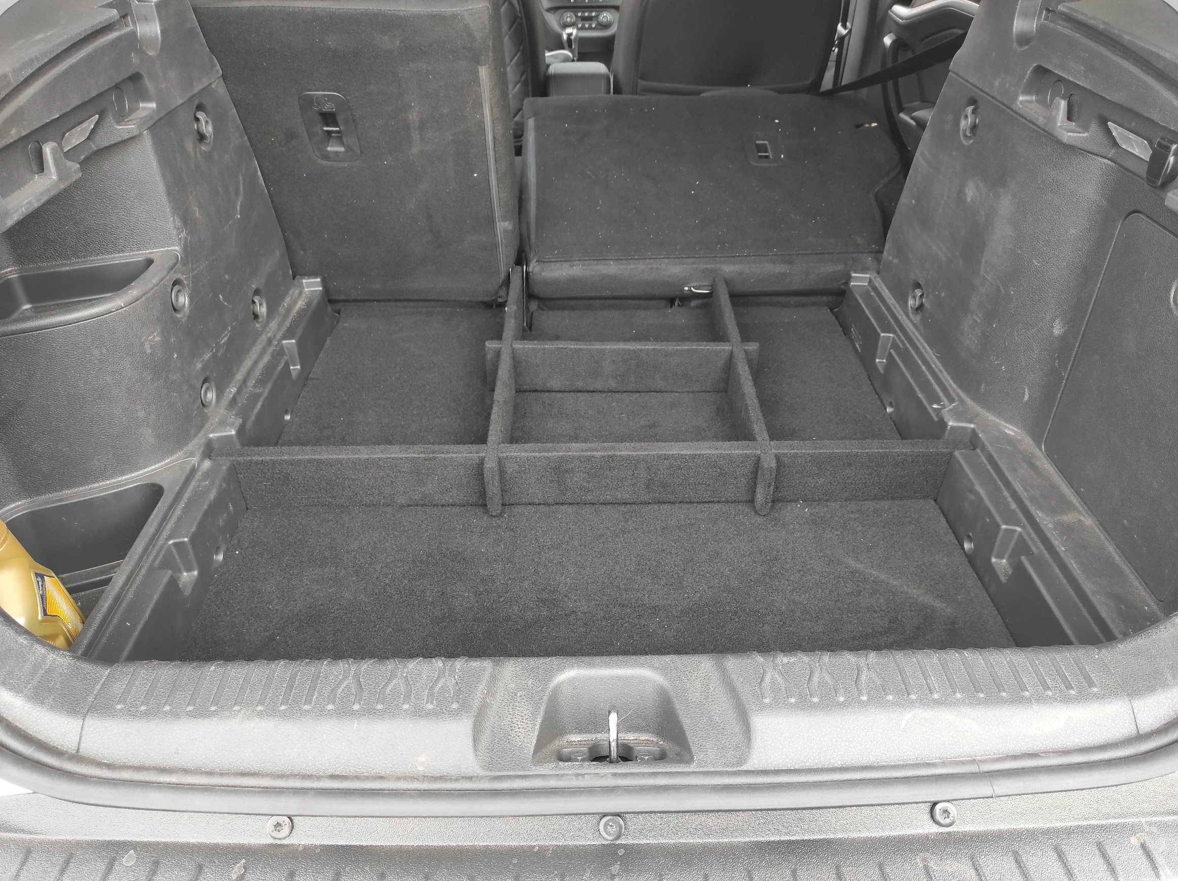 Organizer hard floor for Lada Vesta SW / cross art 3502502 Kiho |