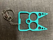 Abridor de botellas portátil para gatos, llavero con destornillador, multifunción, dispositivos para exteriores, Abrebotellas de aleación de Zinc, Gadget de cocina, herramientas de cerveza