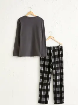 

Standard Mould Pajamas set
