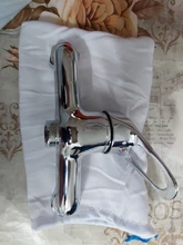 Grifo de cocina montado en la pared, giratorio para lavabo de verduras, mezclador de agua fría y caliente, fregona, grifo de piscina, fregadero, doble agujeros