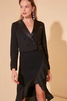 

Trendyol Satin Collar Detailed Jacket TPRSS20CE0080