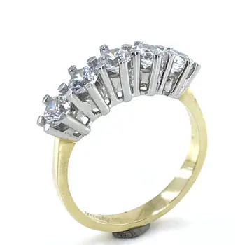 Classic Diamond Model 8 Carat Gold Dibs Ring 1