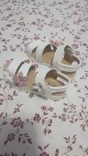 Sandalias de tacto suave para niña, calzado de gladiador con flores para niño, chanclas florales para niña, zapatos de princesa