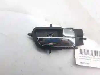 

826201J000 right front INTERIOR handle HYUNDAI I20