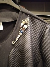 Pin-Brooches Sweater-Pin Rhinestone Large Women Vintgae Fashion-Design for High-Quality