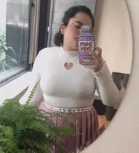 Top gótico Punk para mujer, camisa de bajo estrecho con corazón calado, blanco y negro, Tops de punto sexys para mujer