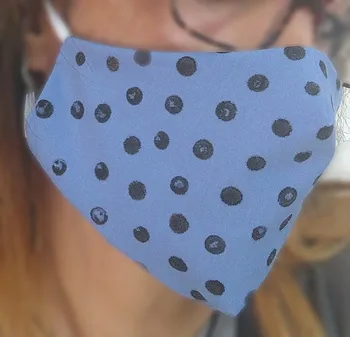 

Face mask blue with black Gophers. Masks that no need filter, the fabric is hidrofugado antibacterial, with topos Black