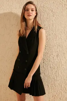 

Trendyol Piliseli Dress TWOSS20EL0521