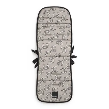 

Elodie mattress in the stroller-kindness cat