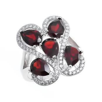 

Silver ring with garnet and cubic zirconia
