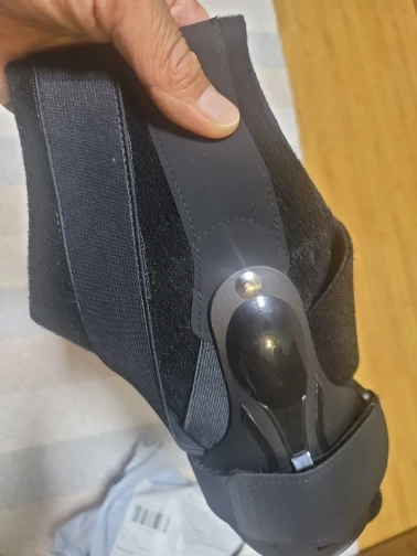 Tornozeleira de Compressão com Apoio Articular – PRÓ STABILITY® photo review