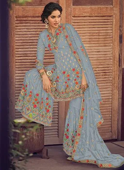 

Lot 6 sets SURAT