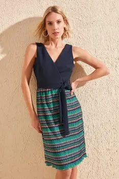 

Trendyol Belted Double Breasted Collar Dress TWOSS20EL1543