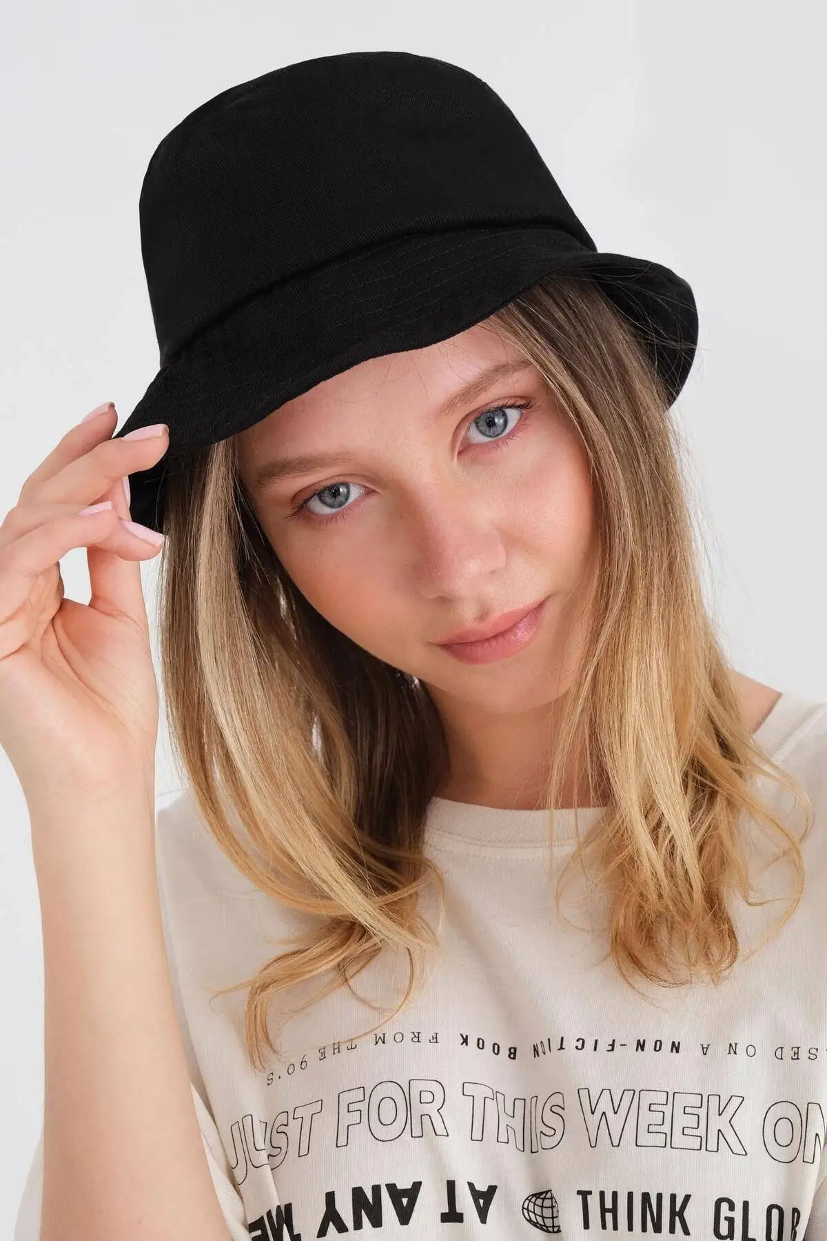 

Women's Black Hat 100% cotton