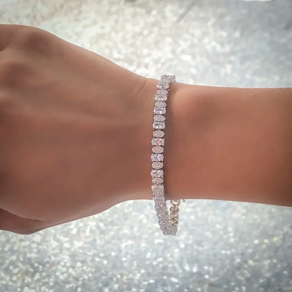Italian Diamond Work Oval Zircon Watercourse Silver Bracelet
