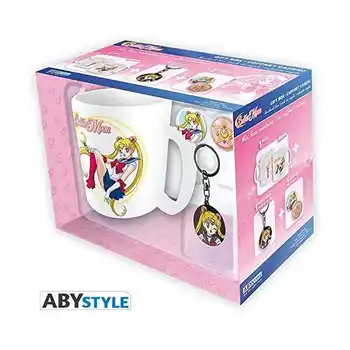 

Gift Pack Cup badges and keychain Sailor Moon
