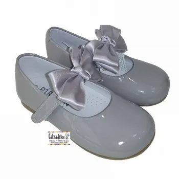 

Mary Janes patent leather ice (gray) with velcro, Pirufín