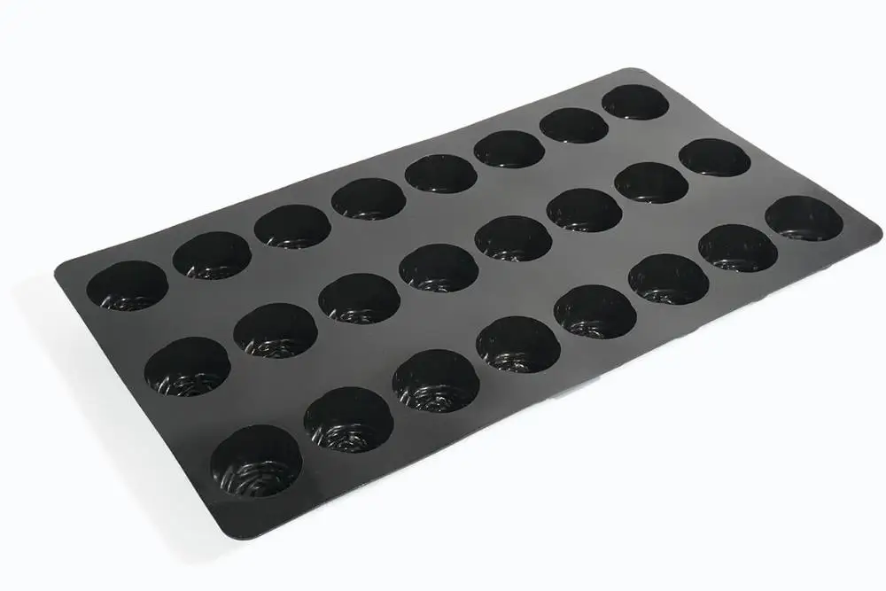 силиконовая форма для дорожек. новые формы под. пластмасса в строительстве. силиконовая форма для выпечки. форма для кекса zenker silver, 25см.