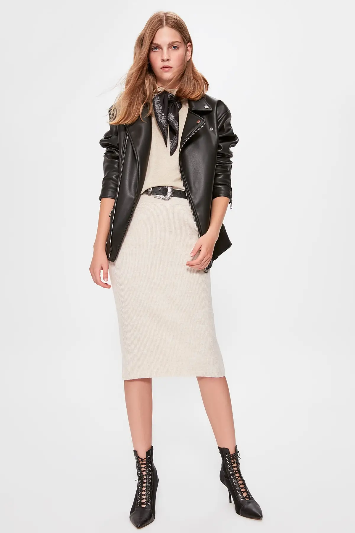 

Trendyol Beige Ribbed Sweater Skirt TWOAW20ET0396