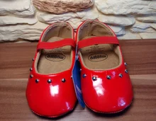 Zapatos antideslizantes de cuero PU para niñas, calzado para primeros pasos, Color sólido