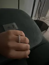 Huitan-Anillo de lujo para mujer, Micro pavé grande redondo/cuadrado/ovalado de CZ, joyería de boda, regalo de amor para esposa, alta calidad