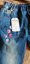 Chumhey-pantalones vaqueros elásticos para niña, pantalones de mezclilla suave de algodón 100%, bordados de flores, ropa para niña