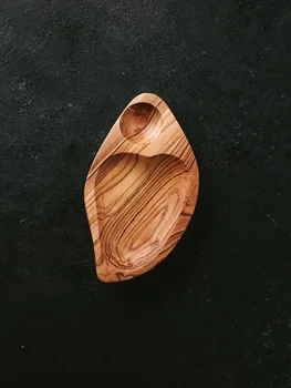 

Малый sauceboat dual углублениями olive wood