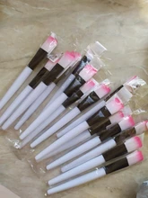 Brochas de maquillaje profesionales, pincel de maquillaje en forma de abanico, manija de plástico de nailon en polvo