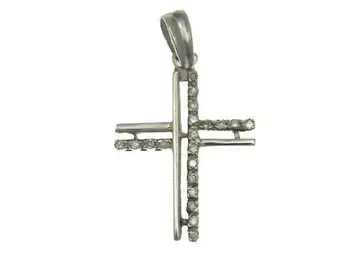 

White gold cross with arms semicalados and diamonds