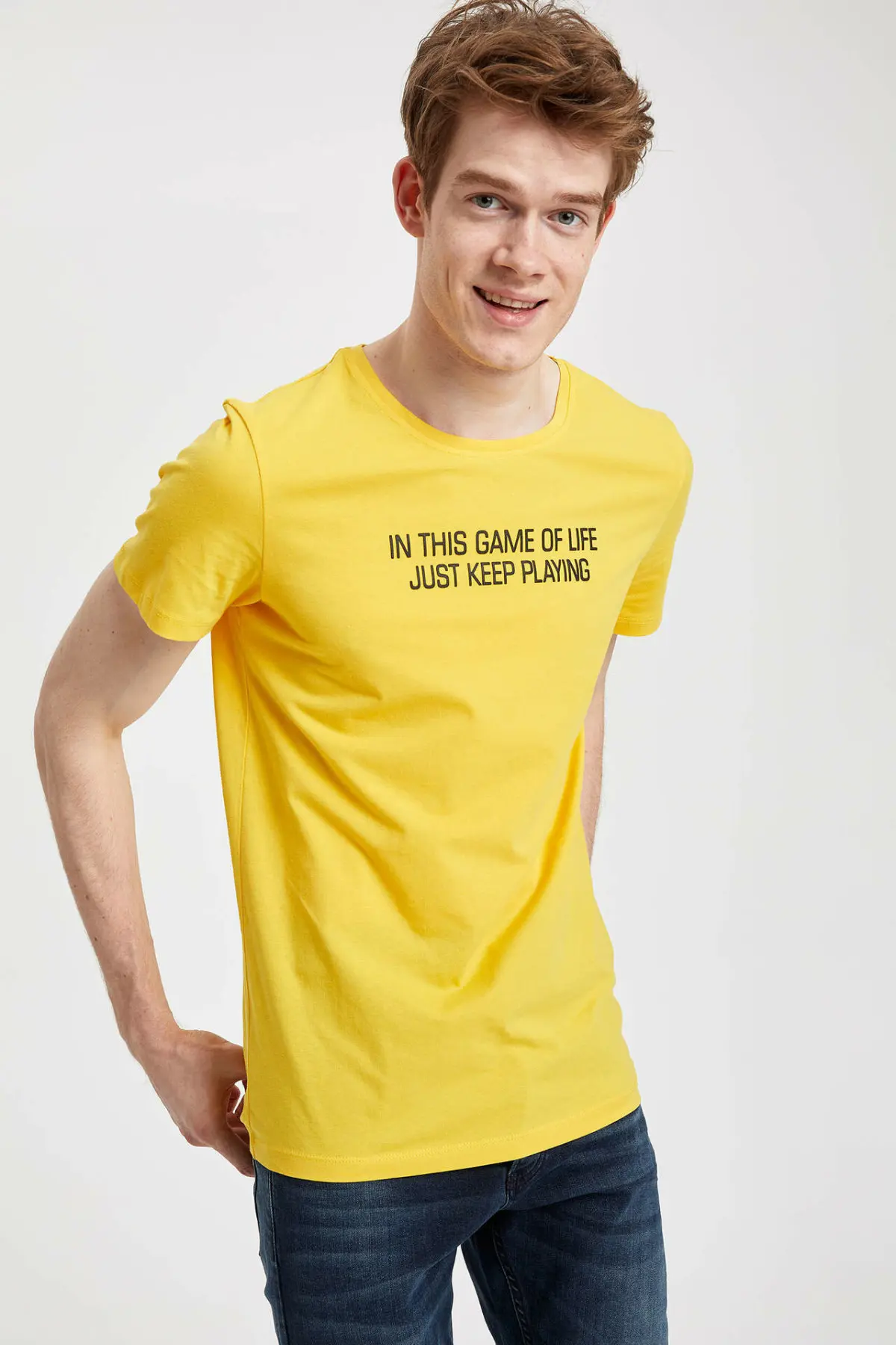 

DeFacto Man Fashion Casual Letter Pattern Crewneck Short Sleeves T-shirt Tops Simple Loose T-shirt Tops Breathable -K2006AZ19SM