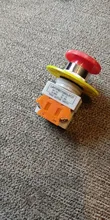Interruptor de botón de parada de emergencia, equipo de elevación, bloqueo automático, tapa roja tipo seta 1NO 1NC DPST, CA 660V 10A