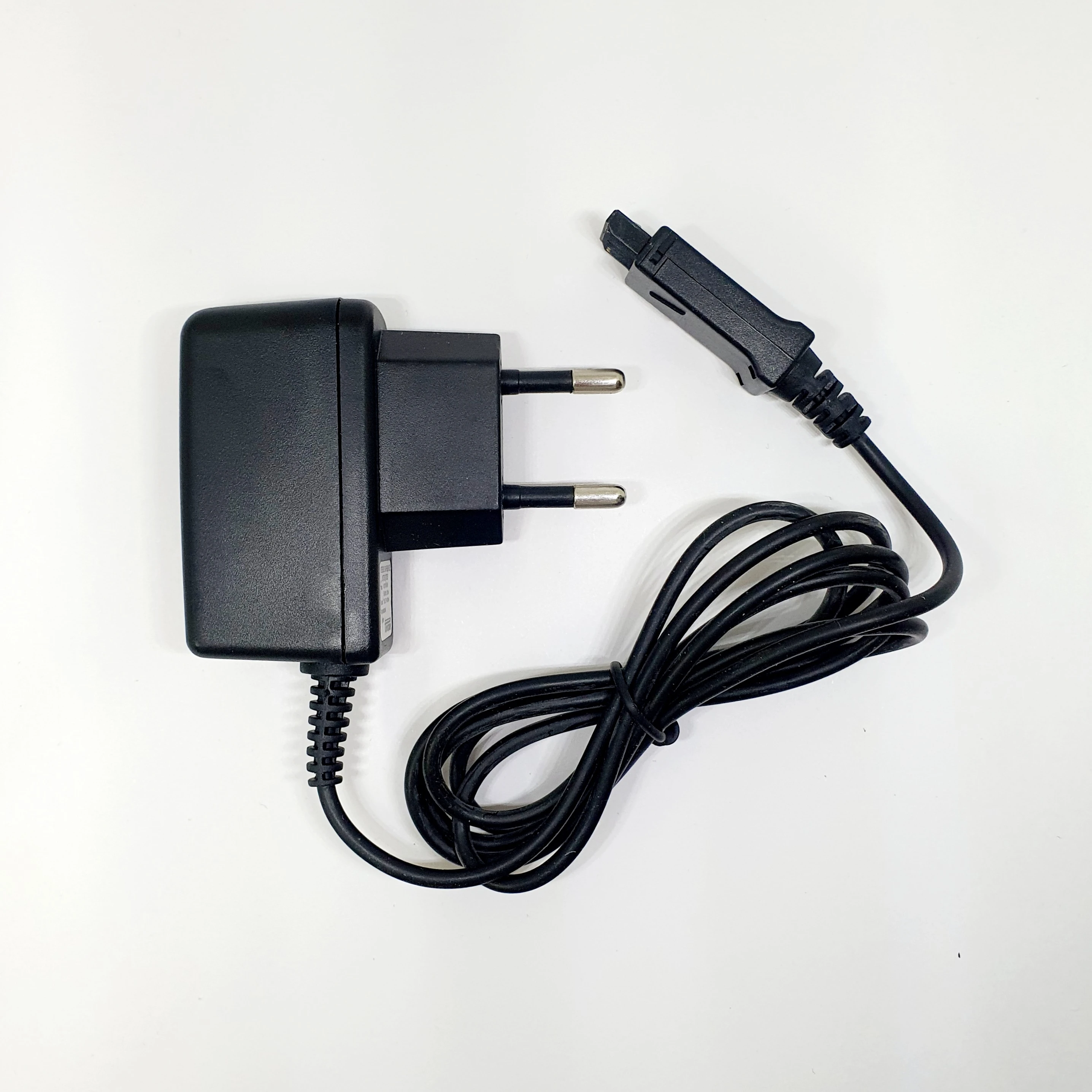 Siemens зарядное устройство. Siemens c65 зарядка. Сзу siemens a35. Зарядка siemens. Зарядка siemens.