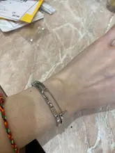 Pulsera hueca de corazón para mujer, brazalete de marca de Color plata, regalo de San Valentín a la moda, joyería al por mayor, nuevo