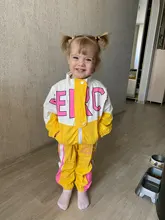 Moda Primavera otoño ropa de bebé niños Casual carta chaqueta pantalones 2 unids/set niño algodón traje niños chándales