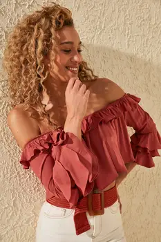 

Trendyol Carmen Collared Blouse TBESS20BZ0419