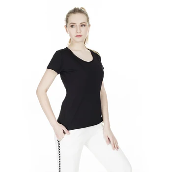

Hummel T Shirt WOMEN T SHİRT 910953